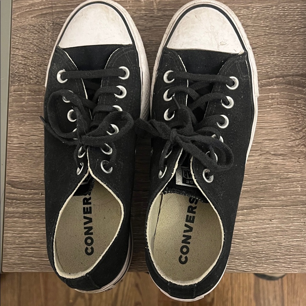 Converse black white Lace-Up platform Sneakers sz 7